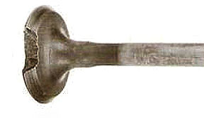 Valve head breakage from thermal overstress